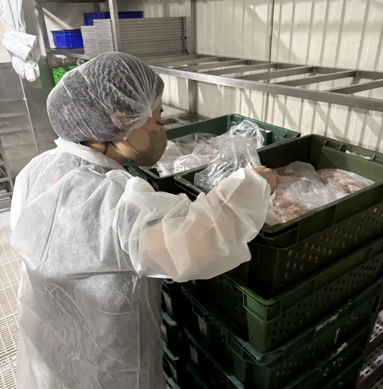 中市教育局派員稽查學校營養午餐備料情形。 (圖片提供/臺中市政府教育局)