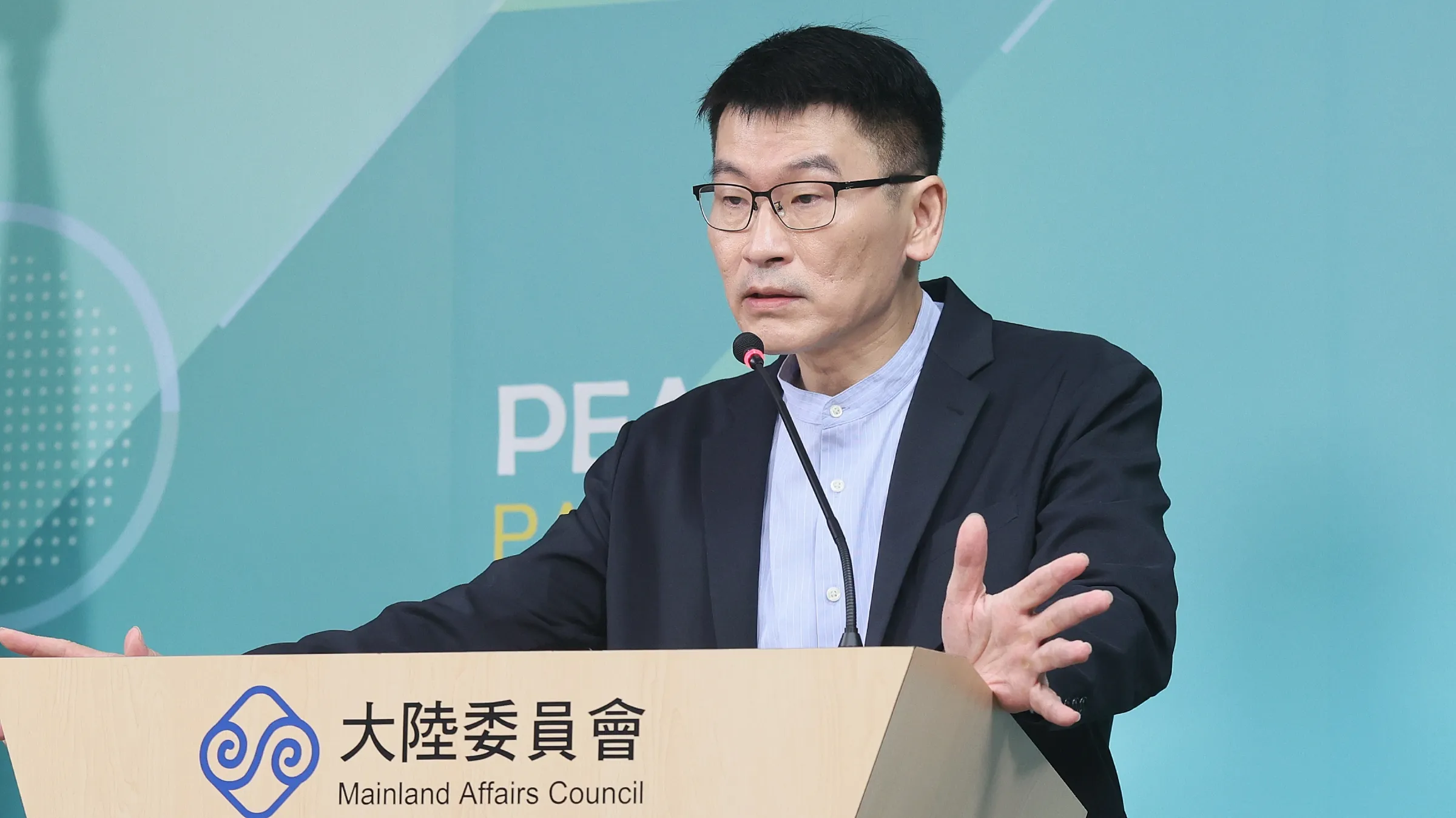 20260625-陸委會副主委梁文傑25日出席陸委會例行記者會。（柯承惠攝）