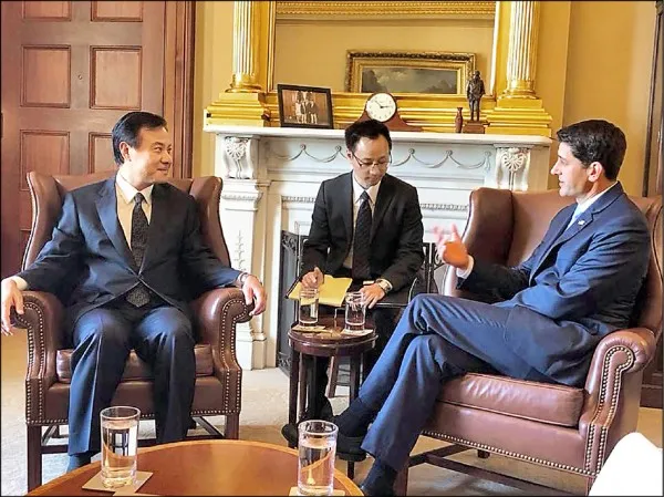 蘇嘉全立法院長任內也曾在華府拜會美國眾議院議長萊恩。（蘇嘉全臉書）