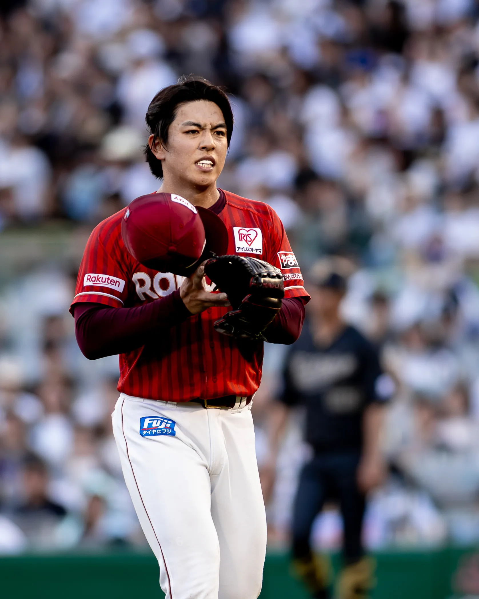 楽天3番手・中込陽翔は7回、西川龍馬に逆転満塁本塁打を浴びた。 （写真／丁勤紜撮影）