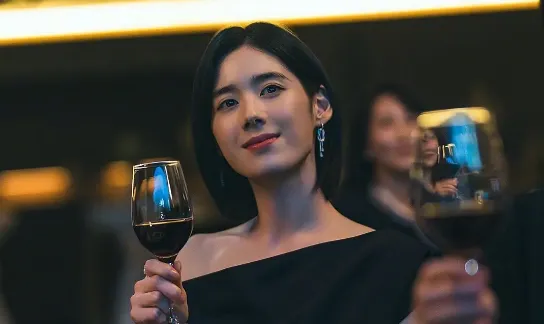 2026年上半年韓劇收視第19名、李奈映、鄭恩彩、李清娥《榮耀：她們的法庭》（圖／取自imdb）