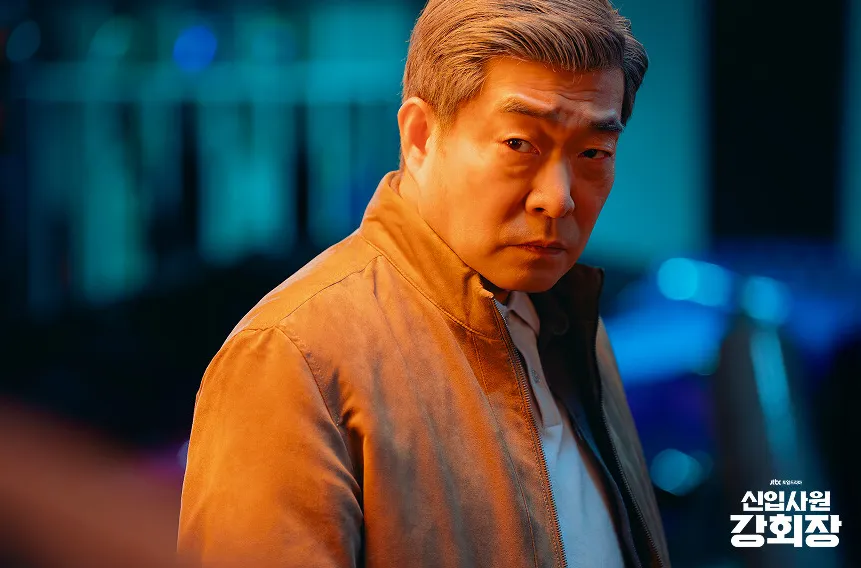 七月最強韓劇演員排行第八名、孫賢周《新進社員姜會長》（圖／取自imdb）