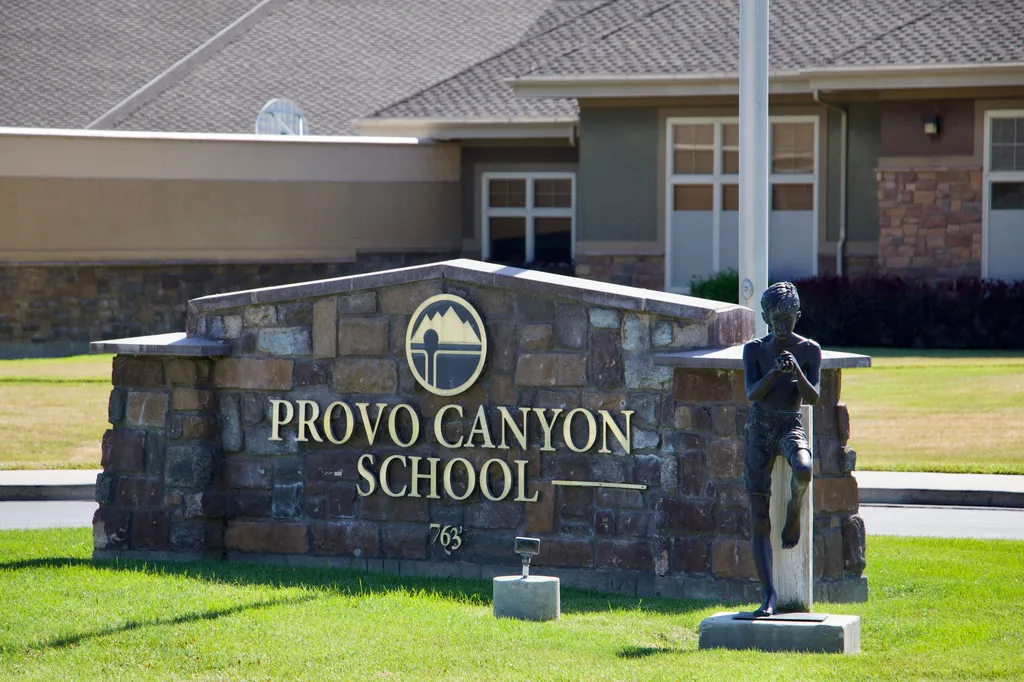 美國名媛芭莉絲希爾頓幼年惡夢：猶他州普羅沃峽谷學校（Provo Canyon School）。（美聯社）