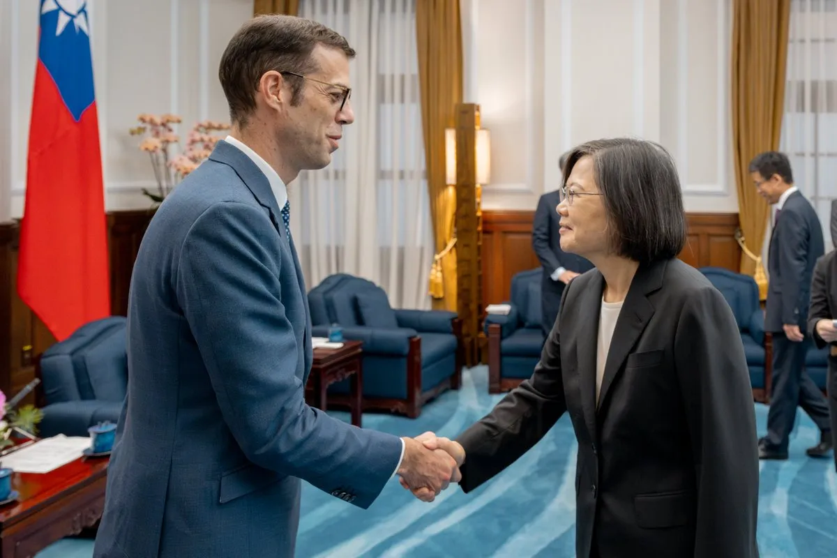 2023年10月，法國在台協會主任龍燁拜會總統蔡英文。（蔡英文X）