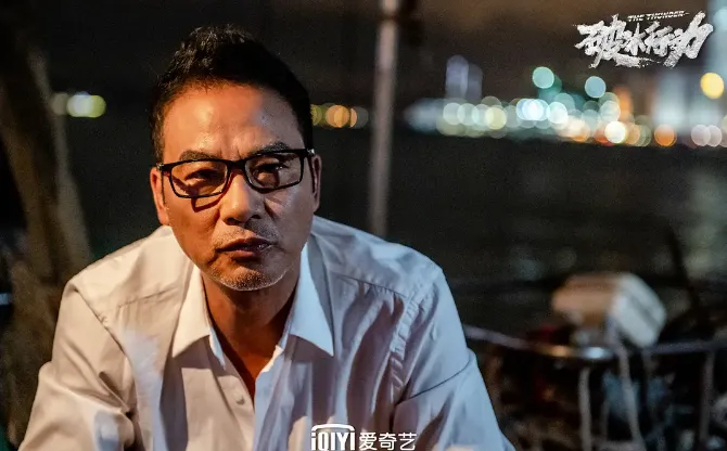 近8年收視最強陸劇第10名：黃景瑜、吳剛《破冰行動》｜網播量：1.02億（圖／取自微博）