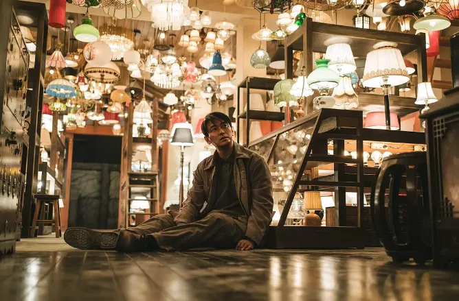 近10年最強靈異韓劇TOP10第1名：朱智勛、朴寶英《照明商店》（圖／取自imdb）