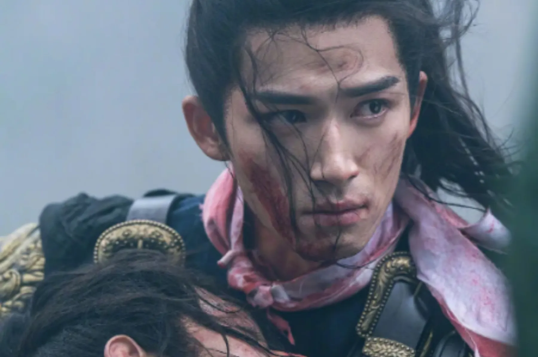 戰損造型最帥陸劇男主第7名：王星越《墨雨雲間》（圖／取自微博）