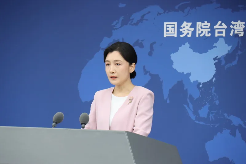 Taiwan Affairs Office spokesperson Zhang Han fields questions at a September 2 press briefing, where she avoided Beijing's more provocative labeling of Taiwan while addressing Labor Minister Hung Shen-han's upcoming trip to the mainland. (CNA)