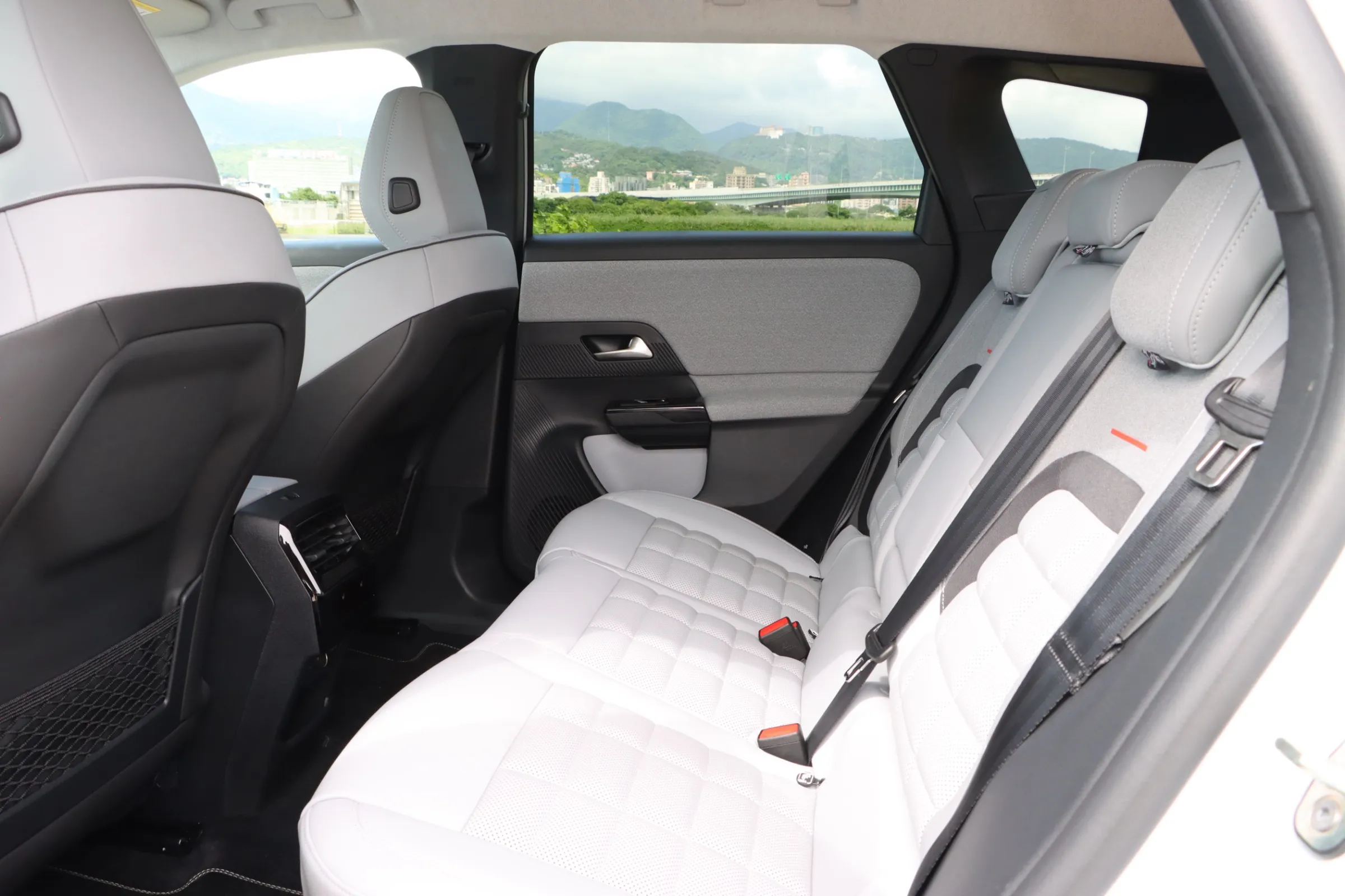 全新C5 Aircross採用STLA Medium平台後，車室空間大幅提升。（劉芯衣攝）