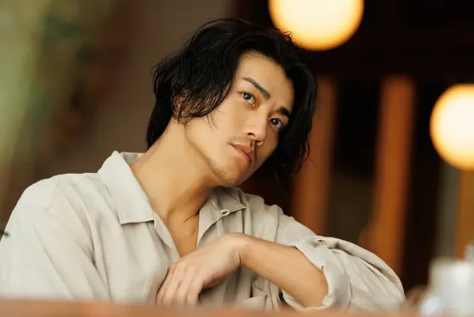 Netflix2026上半年最強日劇第10名：小栗旬、韓孝周《浪漫匿名者》｜觀看數：170萬（圖／取自imdb）
