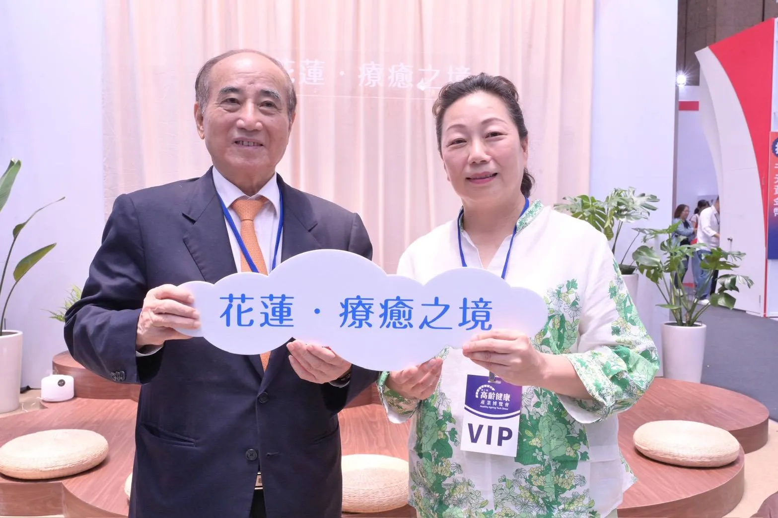 前立法院長王金平與花蓮縣長徐榛蔚合影。（圖／花蓮縣政府提供）