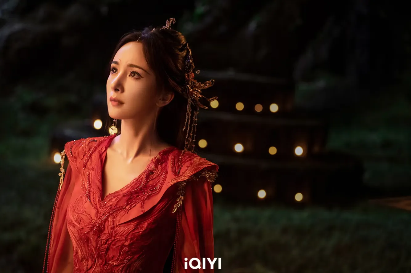 陸劇最美紅衣女角色第6名：楊冪《狐妖小紅娘月紅篇》（圖／取自微博）