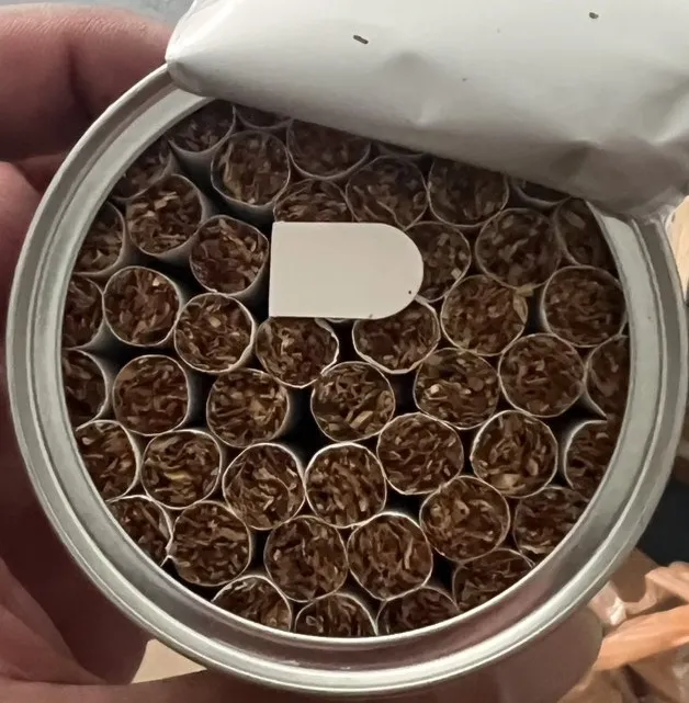 查獲現值逾新臺幣763萬元，並赫然發現僅於日本販售之金屬製罐裝菸支。（圖臺南市政府提供）