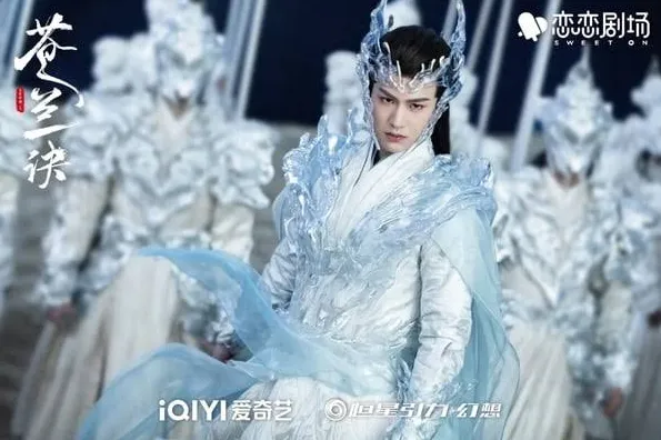 古裝陸劇最帥白衣男神第5名：張凌赫《蒼蘭訣》（圖／取自微博）