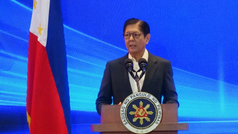 小馬可仕與外媒座談 菲律賓總統小馬可仕（Ferdinand Marcos Jr.）14日與菲律賓外國記者協會（FOCAP）成員座談，分享他對國內及區域情勢的看法。中央社記者林行健馬尼拉攝115年8月14日