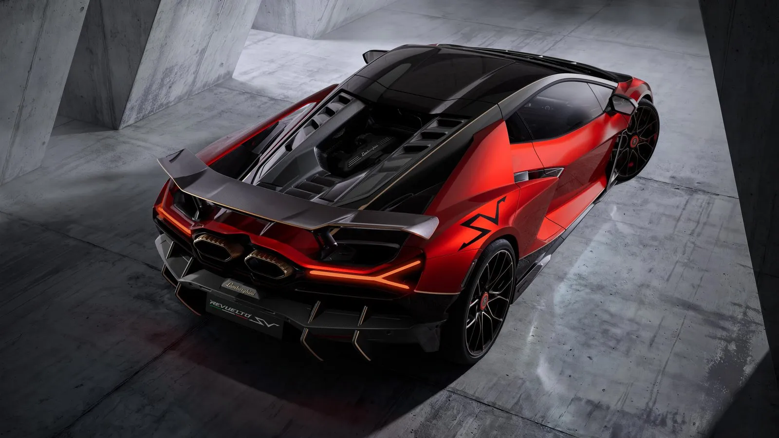 Revuelto SV 圖／Lamborghini提供