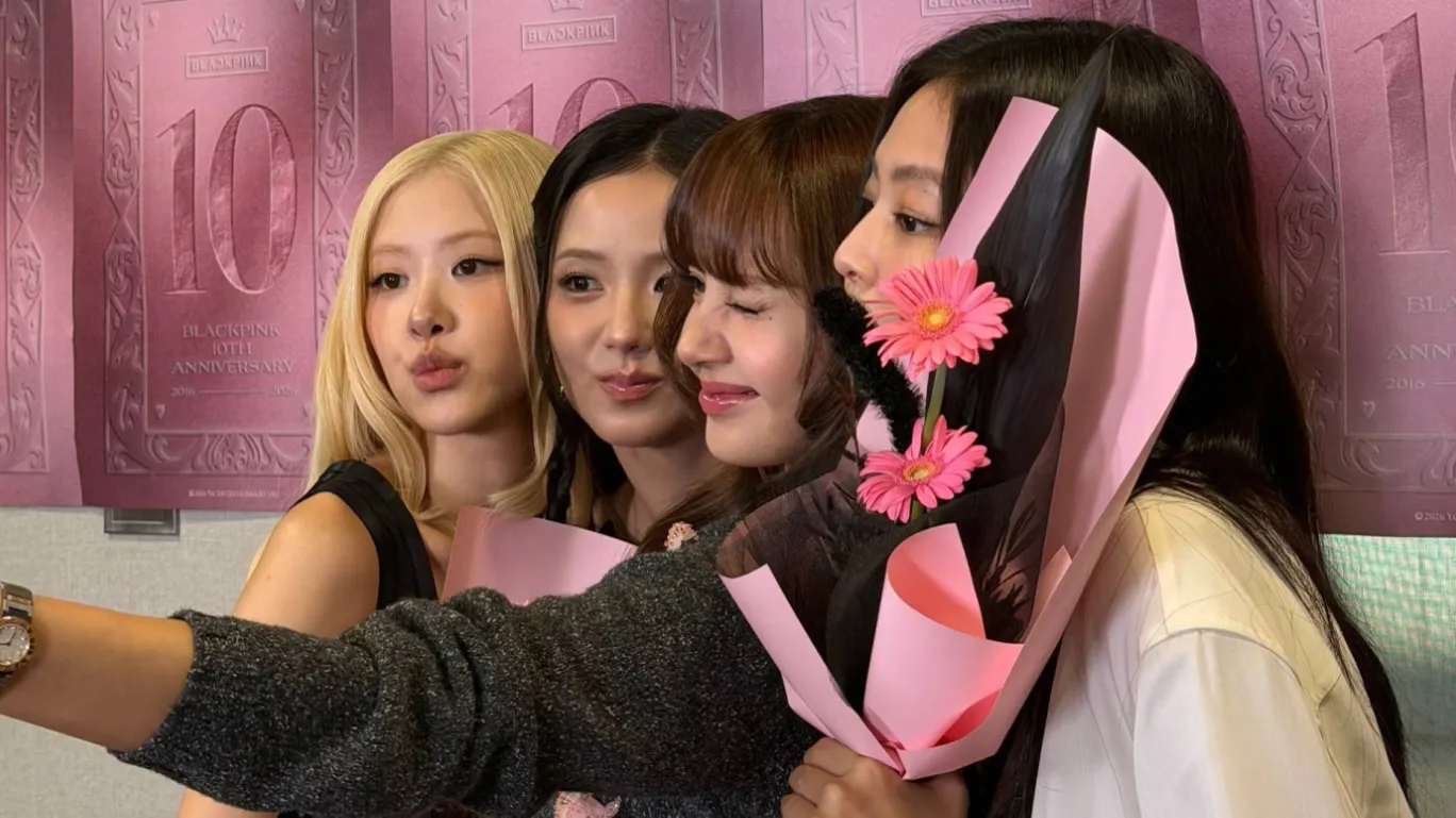 BLACKPINK出道十週年活動舉辦簡陋、倉促，引發大批粉絲不滿。（圖／翻攝自Weverse）