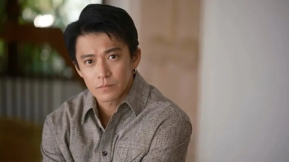 小栗旬與韓孝周合演Netflix《浪漫匿名者》。（圖／翻攝FB／小栗旬 Taiwan Fan Club）