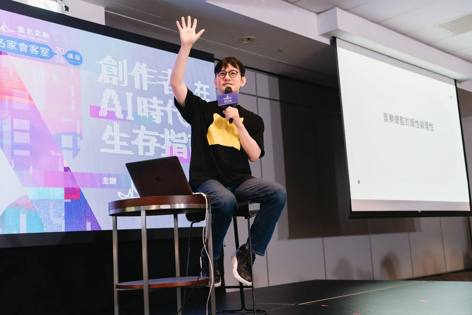三金音樂製作人陳建騏將劇場的感性經驗轉化為音樂語言，創造直抵人心的聲音風景。