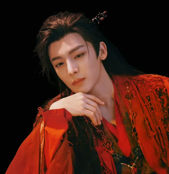 古裝陸劇最帥「紅衣男神」第3名：侯明昊《入青雲》（圖／取自微博）