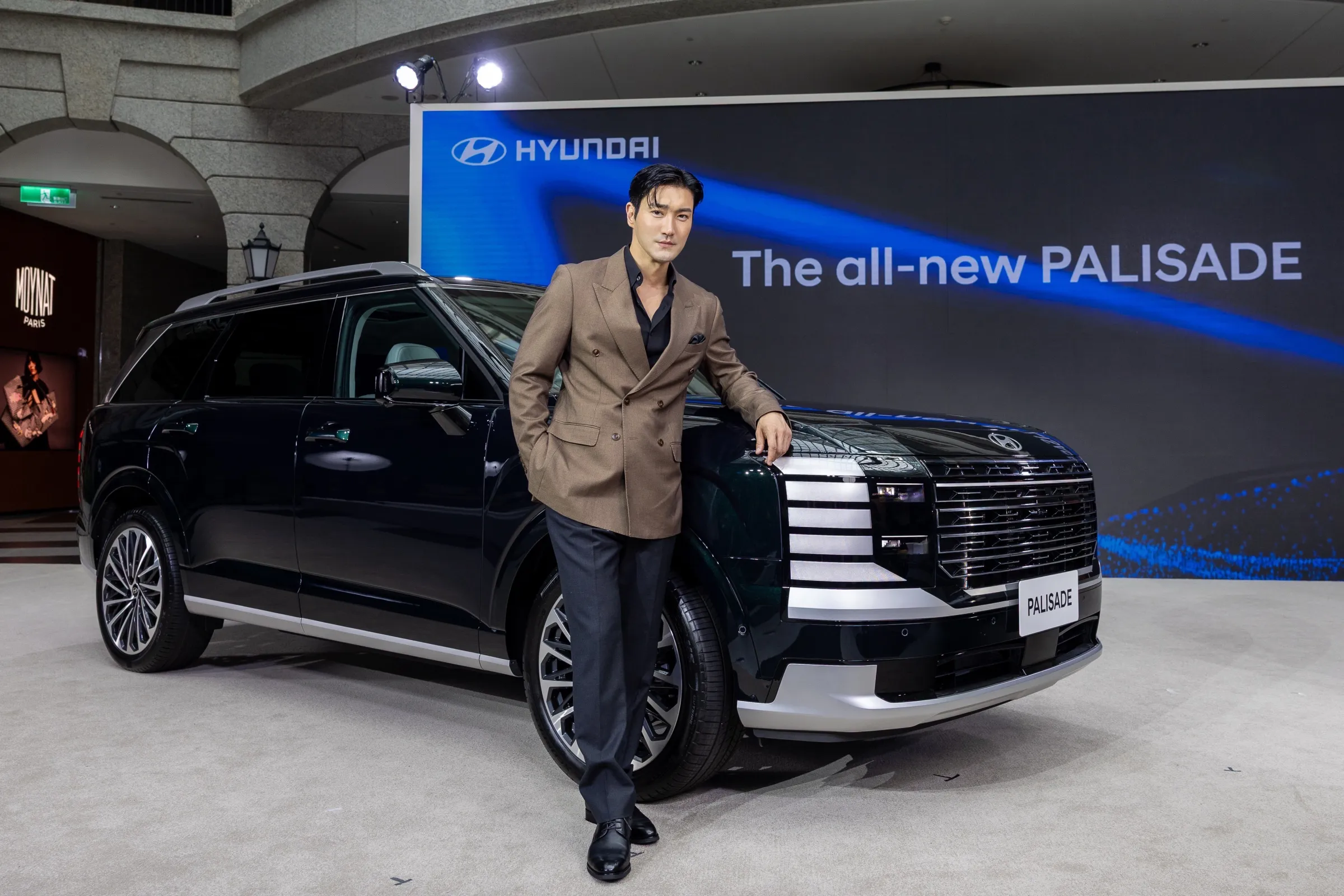 HYUNDAI 汽車今日正式在台發表 The all-new PALISADE，台灣市場採單一車型設定，導入大七人座 2.5 Turbo Hybrid 旗艦款，正式售價258萬元，即日起正式接單。