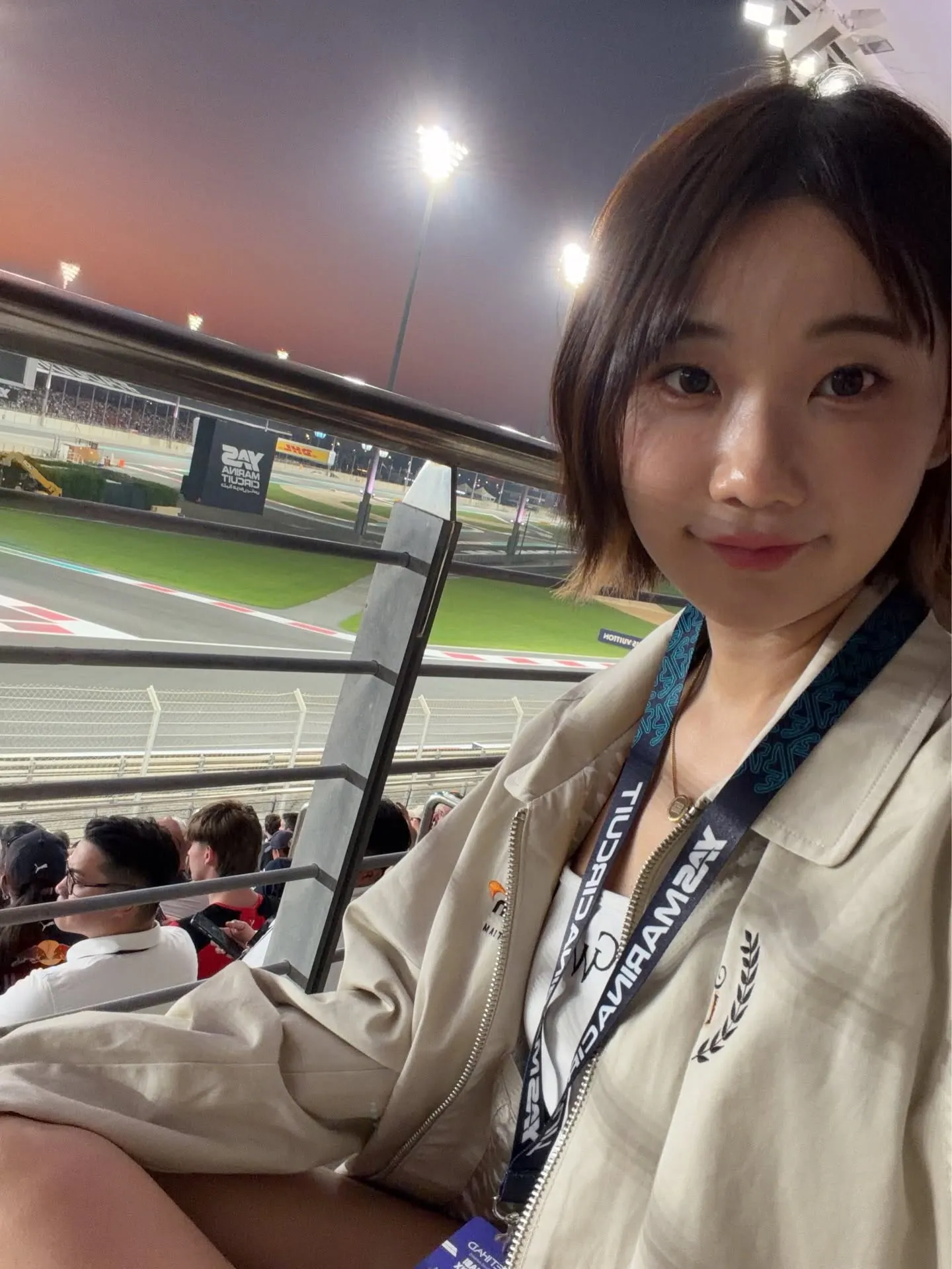 愛莉莎莎發現家中現金、外幣等財物短少逾60萬元，加裝監視器後竟拍到雇用約5年的清潔工疑似行竊，警方到場逮人並查獲贓款。（圖／翻攝自愛莉莎莎臉書）