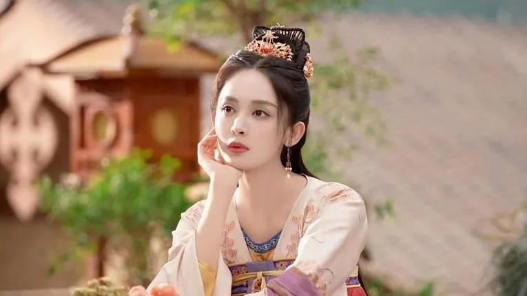 陸劇「骨相最美女星」第7名：古力娜扎《風起霓裳》（圖／取自微博）