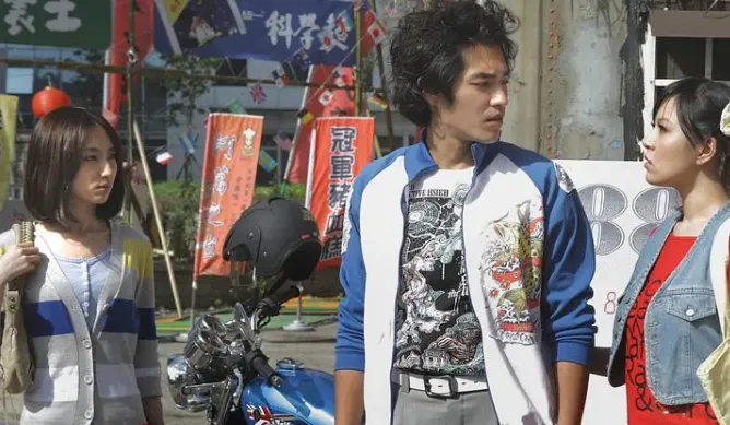 Netflix九月上架台灣電影推薦3：藍正龍、柯佳嬿《雞排英雄》（圖／取自imdb）