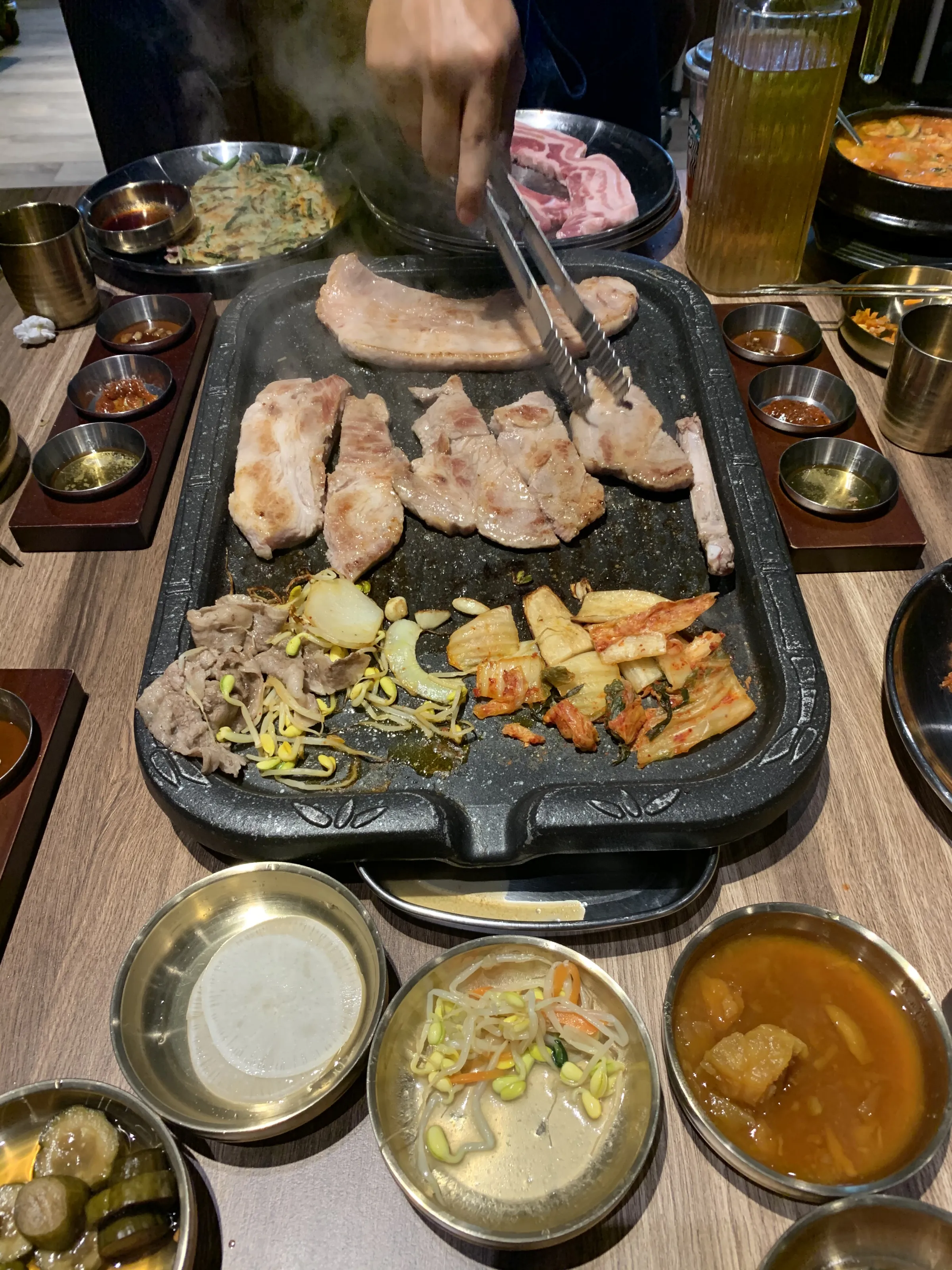 烤肉。（圖／記者張一笙攝）