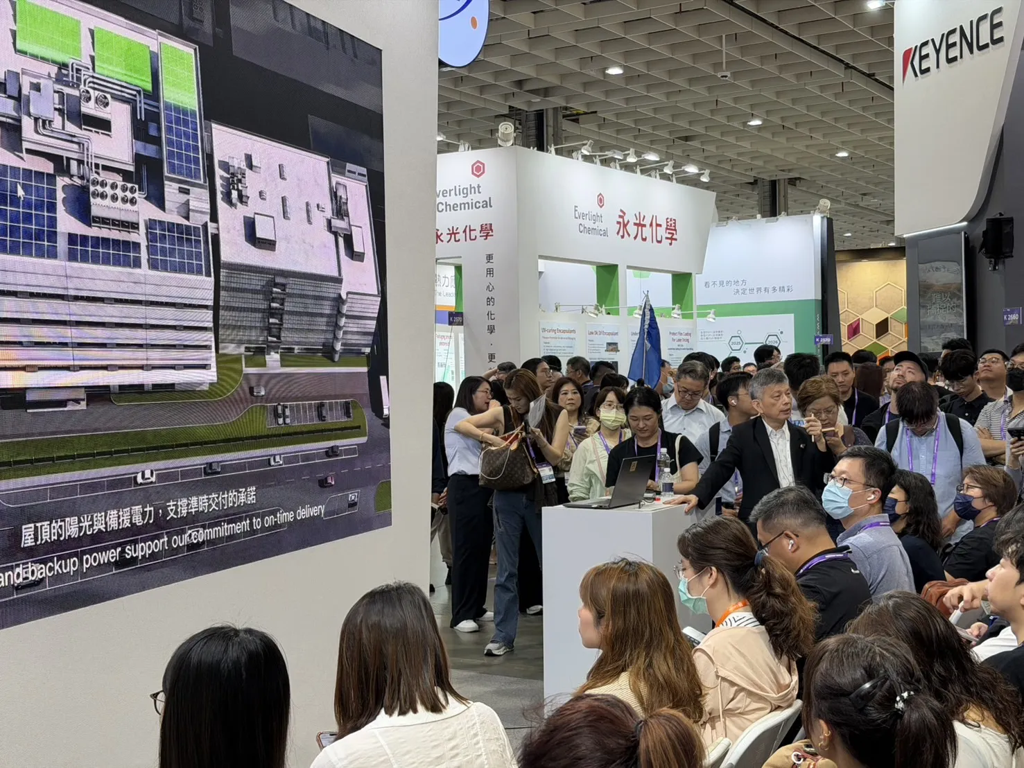 Chunghwa Precision Test general manager Huang Shui-ko unveils the company's new AI agent system, Agent P, at SEMICON Taiwan 2026. (Photo courtesy of Chunghwa Precision Test)