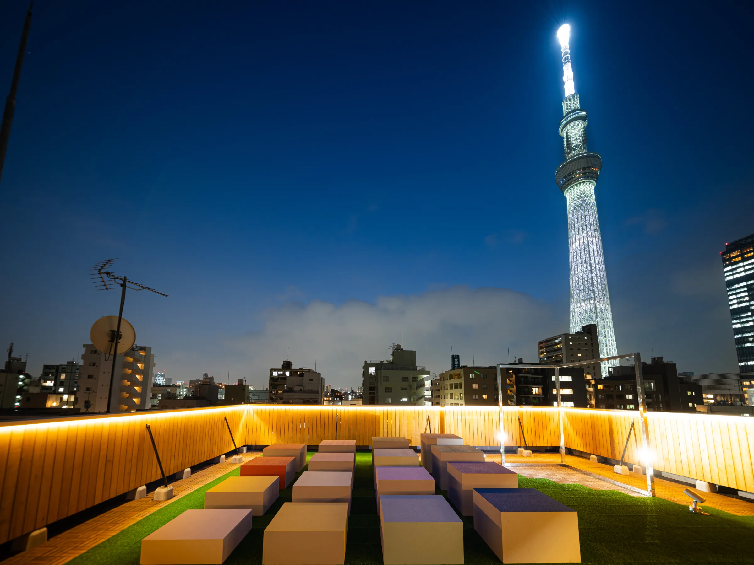 R HOTELは風傳媒の書面インタビューで、東京・大阪・名古屋における各施設の独自コンセプトを解説し、台湾旅行者へ街や文化とつながる新しい宿泊体験を提案した。R HOTEL