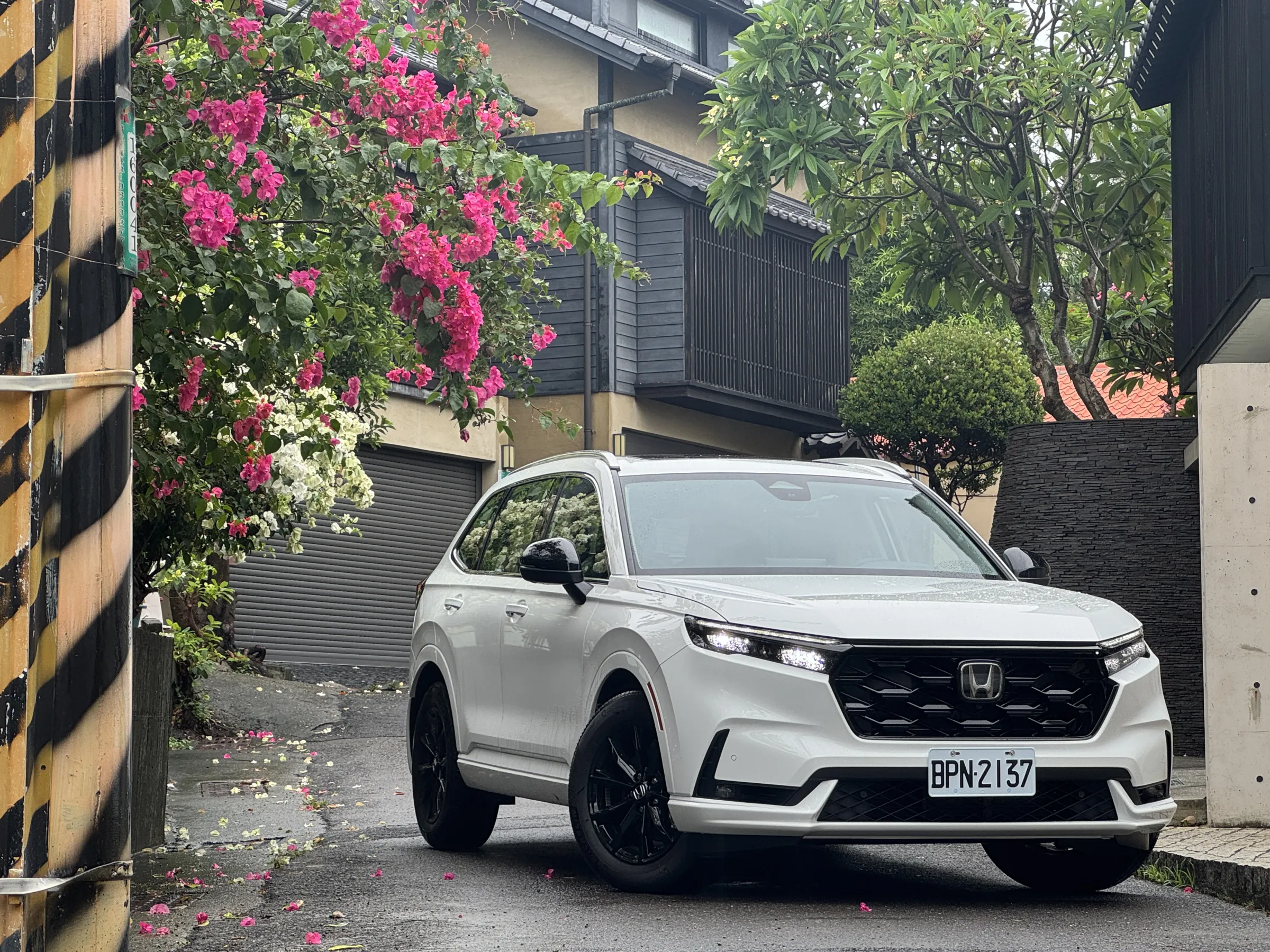 Honda CR-V在台灣有超過30萬名車主，更連續14年蟬聯國產中型SUV銷售冠軍。（劉芯衣攝）