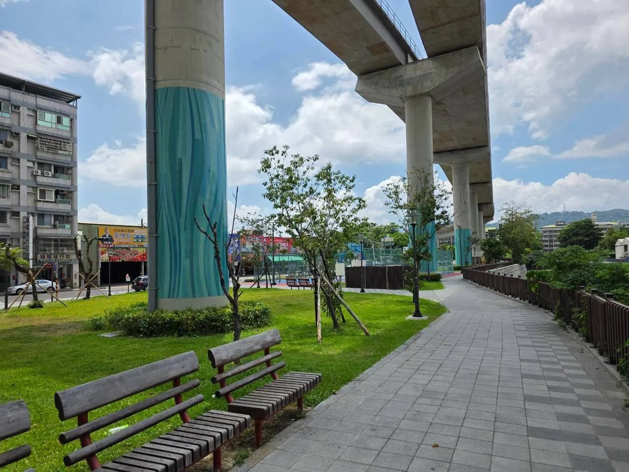 三鶯線打造城市藝術廊道。(圖/新北市捷運局提供)