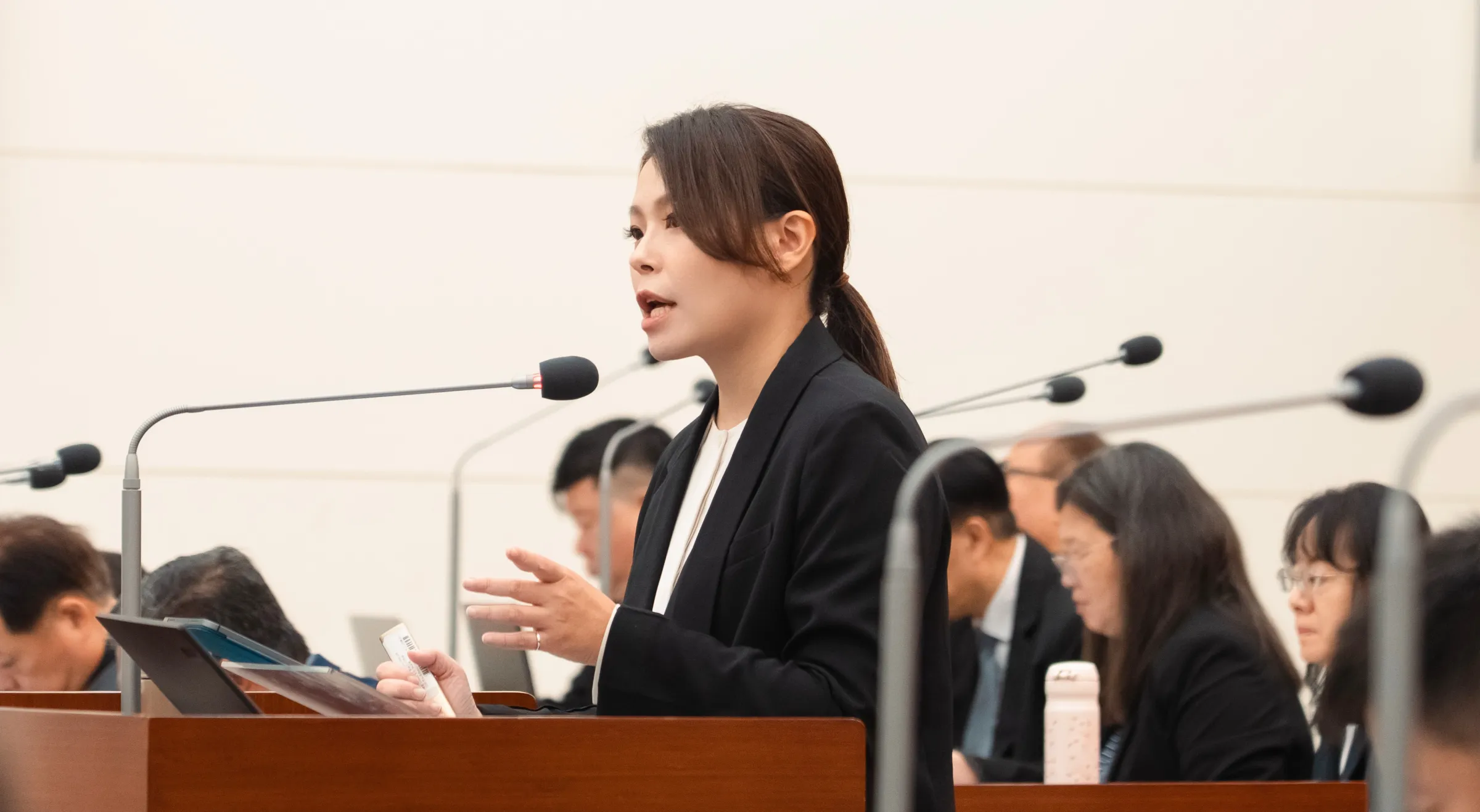 高虹安強調，市府團隊將持續傾聽民意，一步一腳印落實市政建設，全力打造智慧、友善的「安居科技城」。（圖／新竹市政府提供）