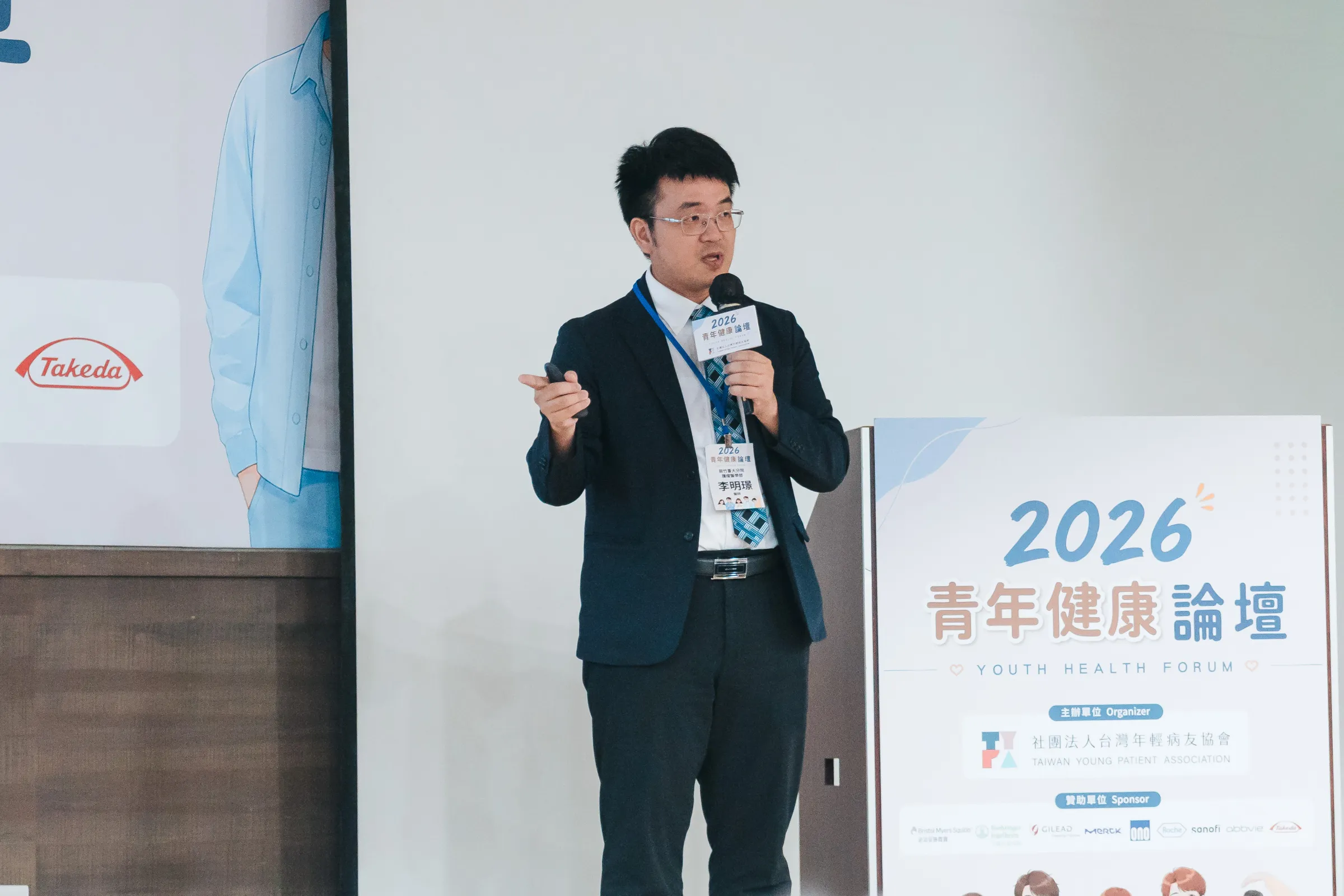 李明璟醫師補充道，多專科團隊診斷會是罕見軟組織腫瘤如 Desmoid Tumor（硬纖維瘤類纖維瘤）精準確診與擬定治療策略的關鍵。