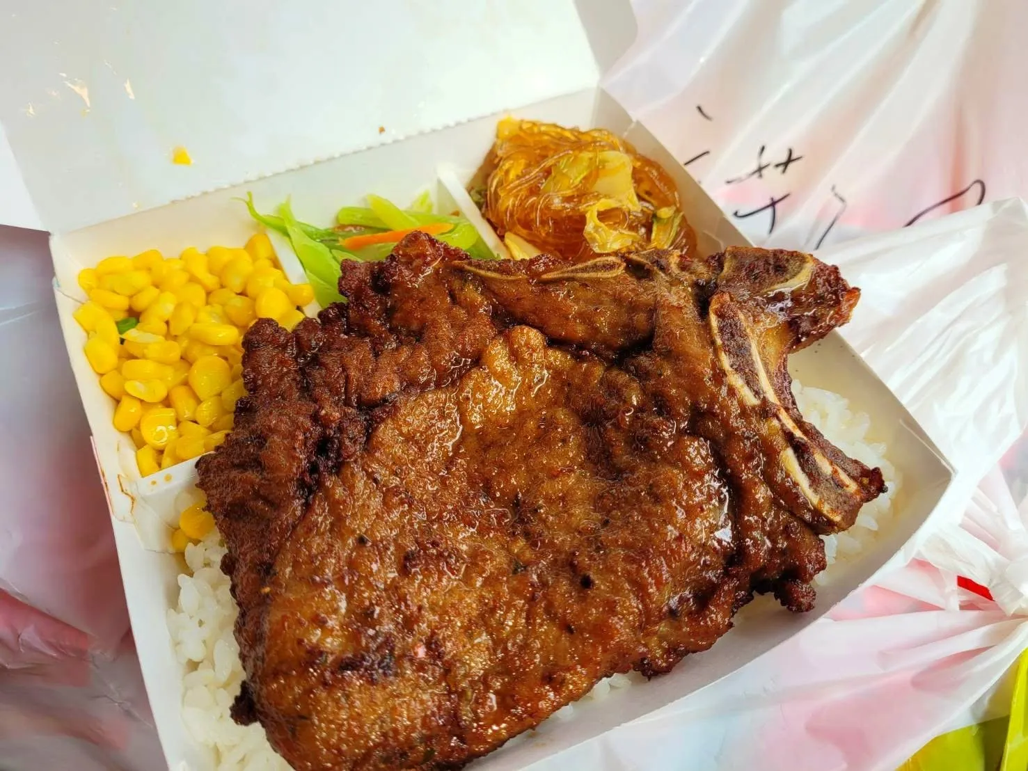 正忠排骨飯。（圖／取自正忠排骨飯臉書專頁）