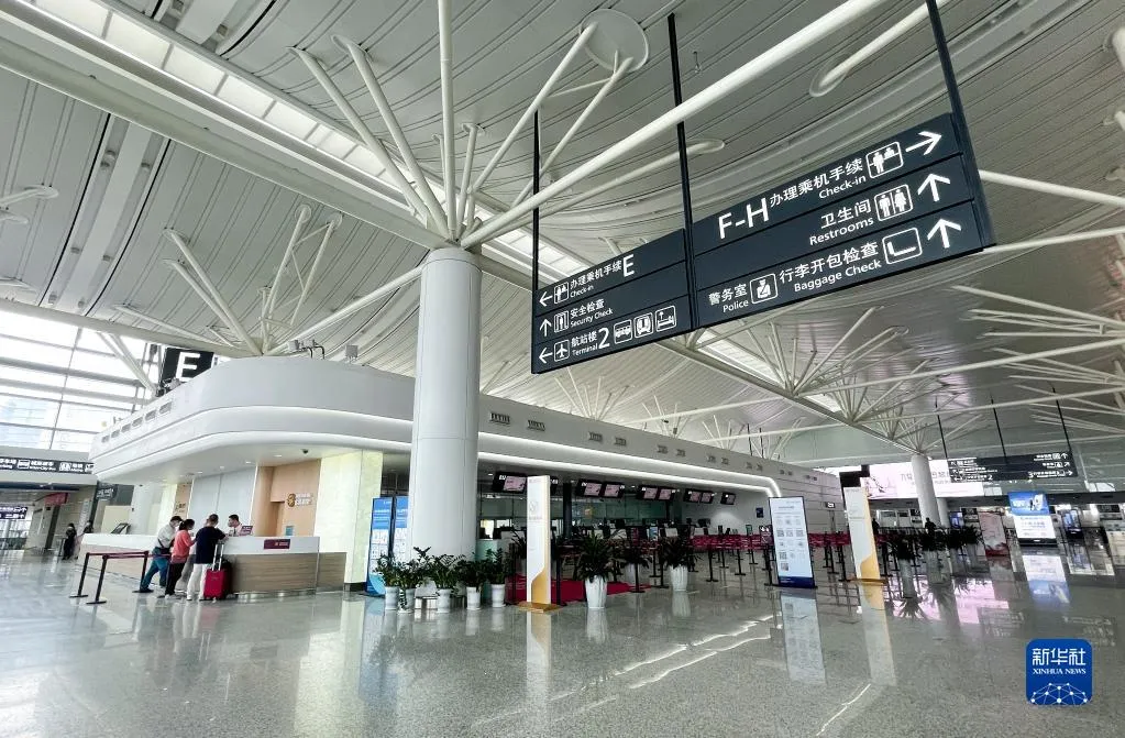 Nanjing Lukou International Airport, where Hong Sun-han is due to arrive for the APEC ministerial meeting. (Photo: Xinhua)