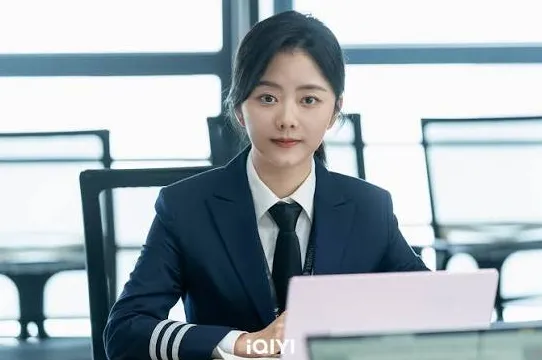 譚松韻最強陸劇推薦第3名：《向風而行》｜豆瓣評價：6.9分（圖／取自微博）