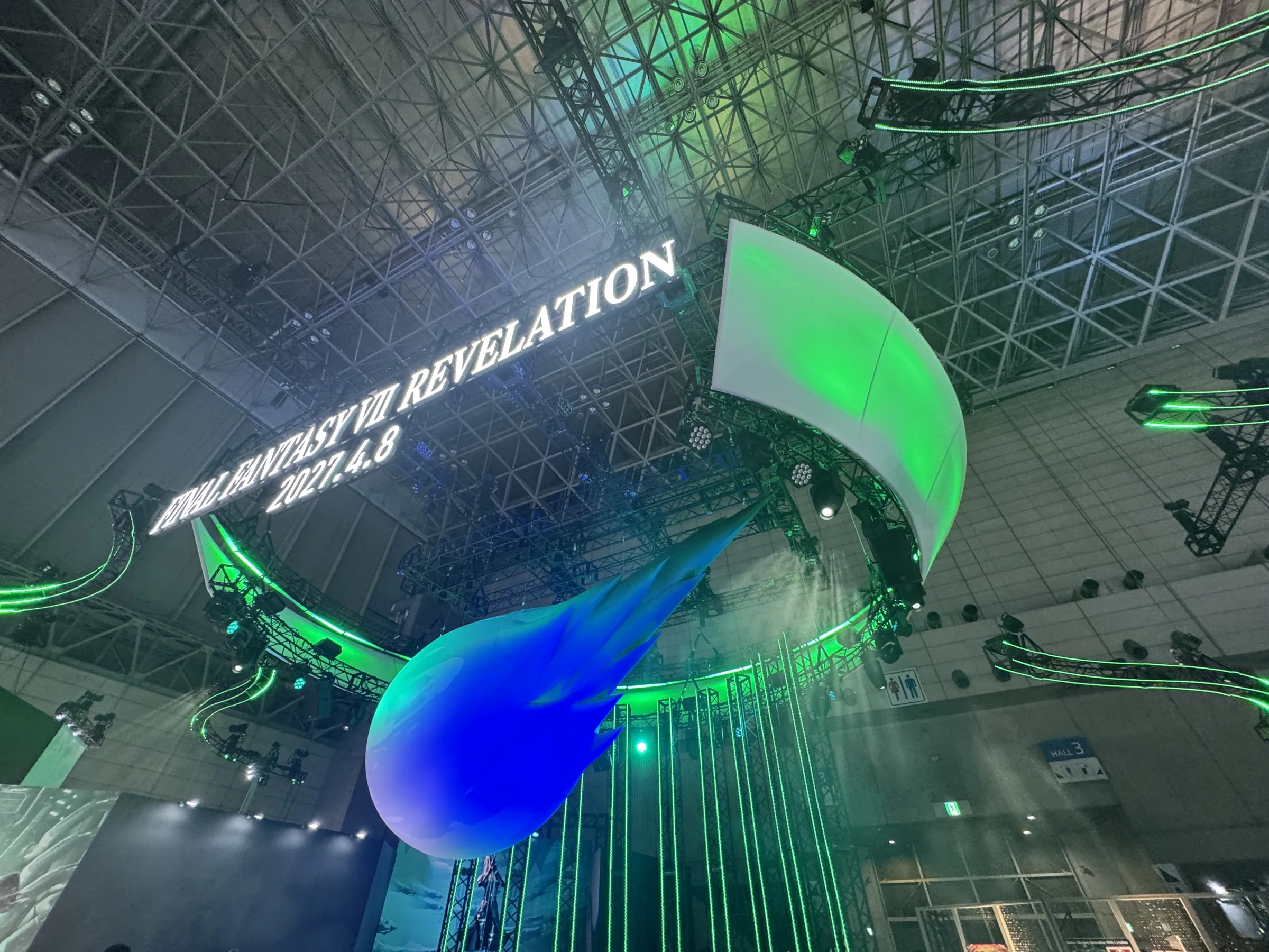 スクウェア・エニックスは東京ゲームショウ2026において、『FFVII リベレーション』をはじめとする主力新作の試遊体験に加え、会場物販のDX化やオンライン限定サイン入り商品の抽選販売など、リアルと連動した重層的な施策で大きな存在感を示している。黃信維