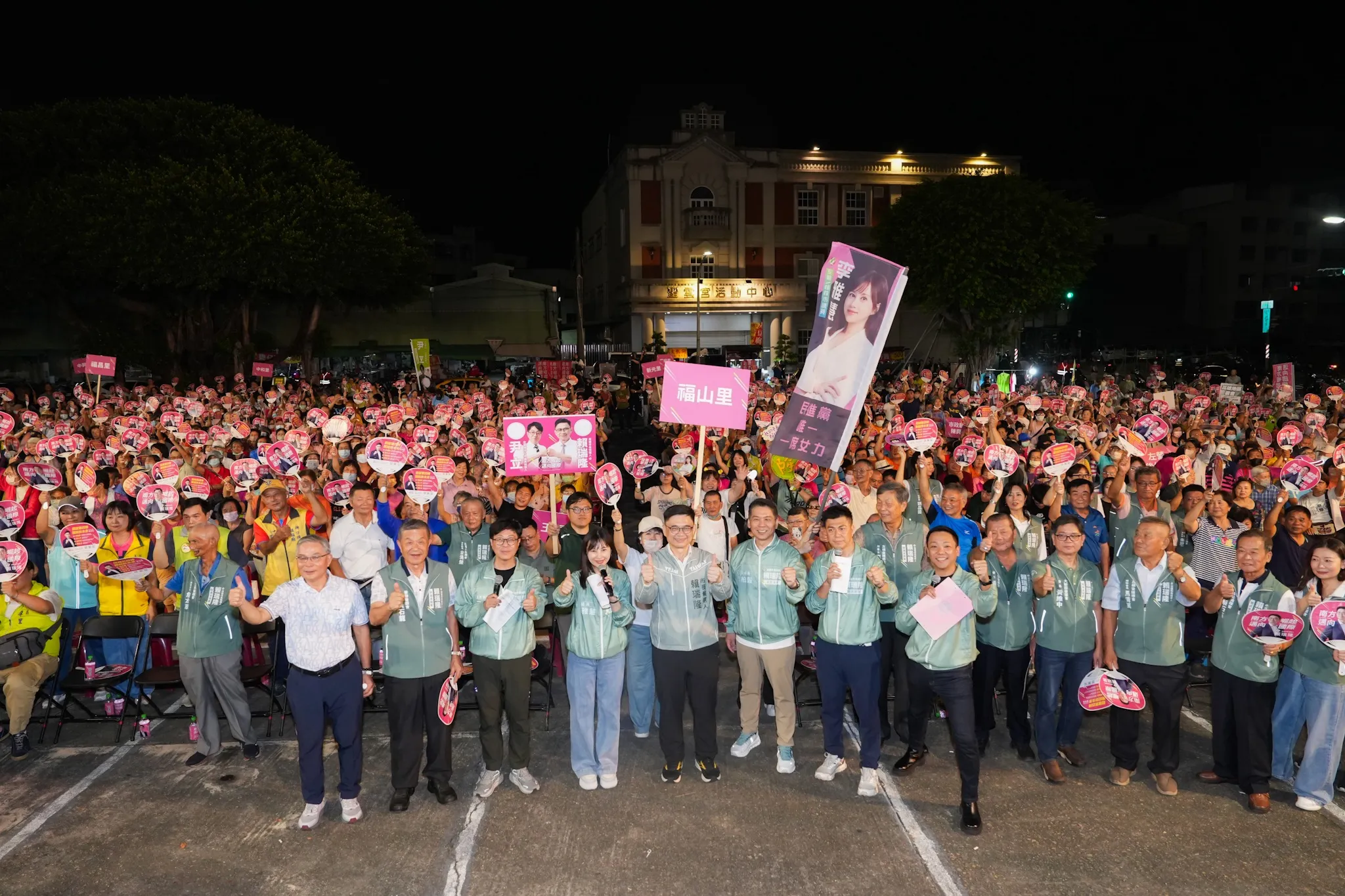 左營楠梓後援會誓師暨楠梓區後援會成立大會，市長候選人賴瑞隆提出產業、交通、生活三大方向，從傳統文化、青年創意到科技產業，勾勒高雄下一階段發展願景。（圖/賴瑞隆競選總部提供）