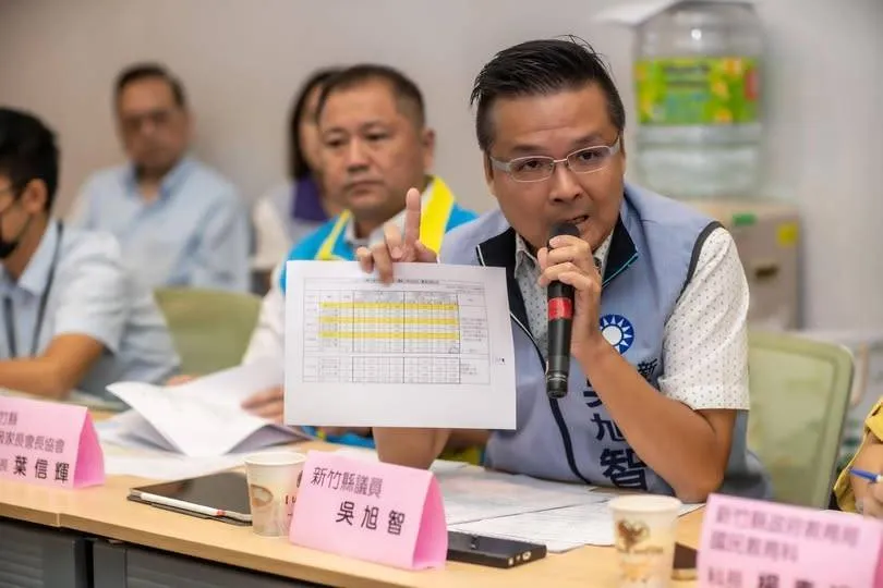 吳旭智在相關會議提出教育議題，主張政策不能只看統計數字，更應回到學生與家庭實際需求。(照片/吳旭智競辦提供)