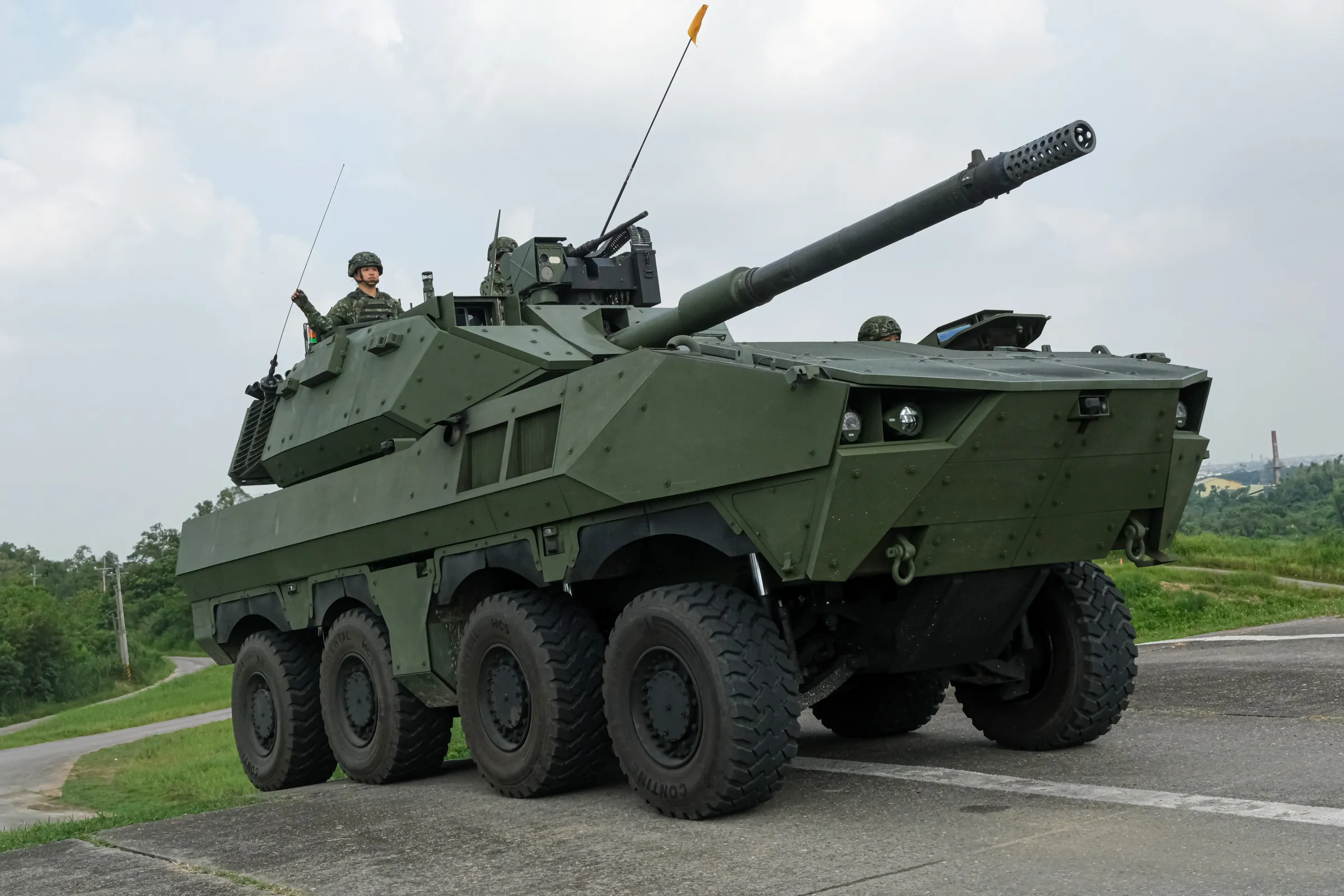 20260923-「105公厘輪型戰車性能展示」媒體邀訪活動於23日進行。（劉偉宏攝）