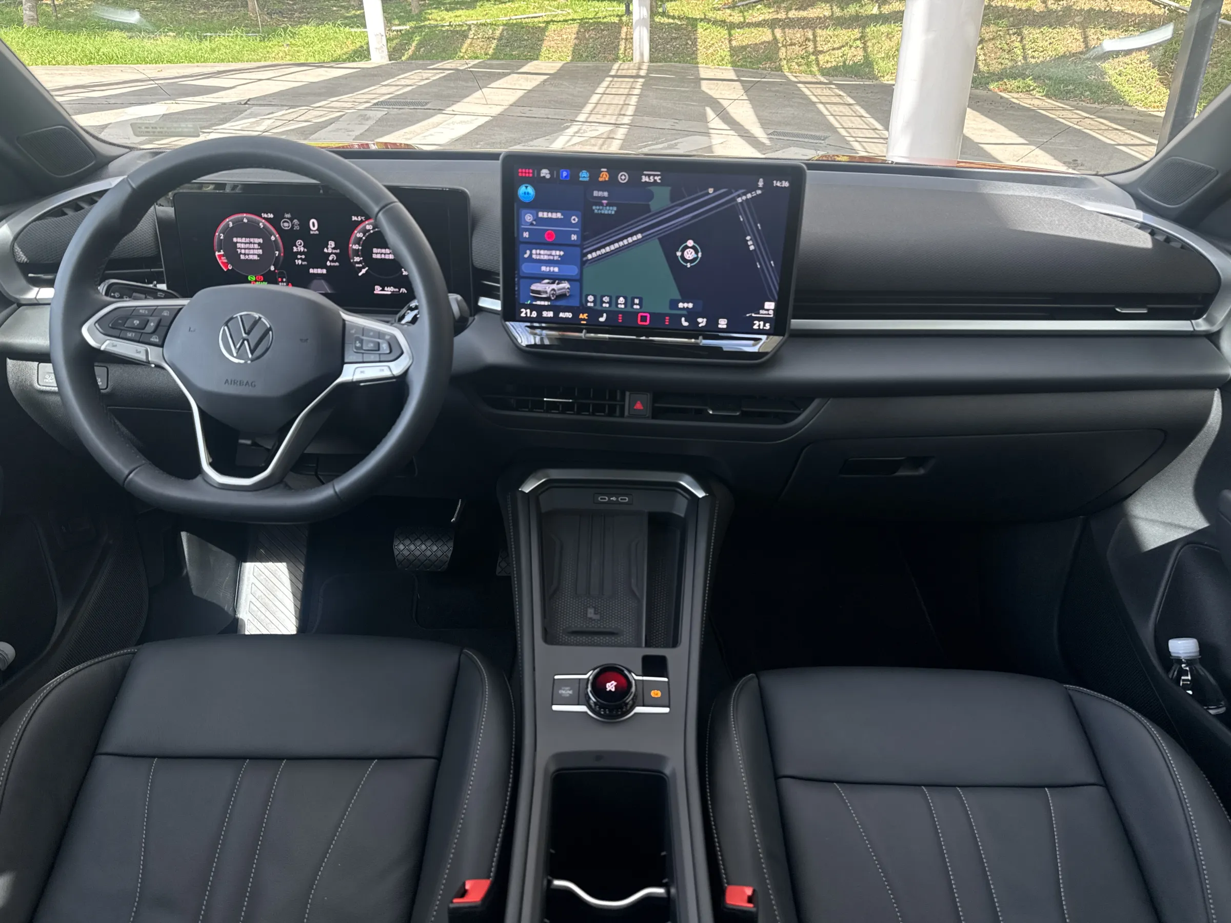 T-Roc此次採用10.25吋Digital Cockpit Pro數位儀表搭配12.9吋Discover Pro中央觸控螢幕。（劉芯衣攝）