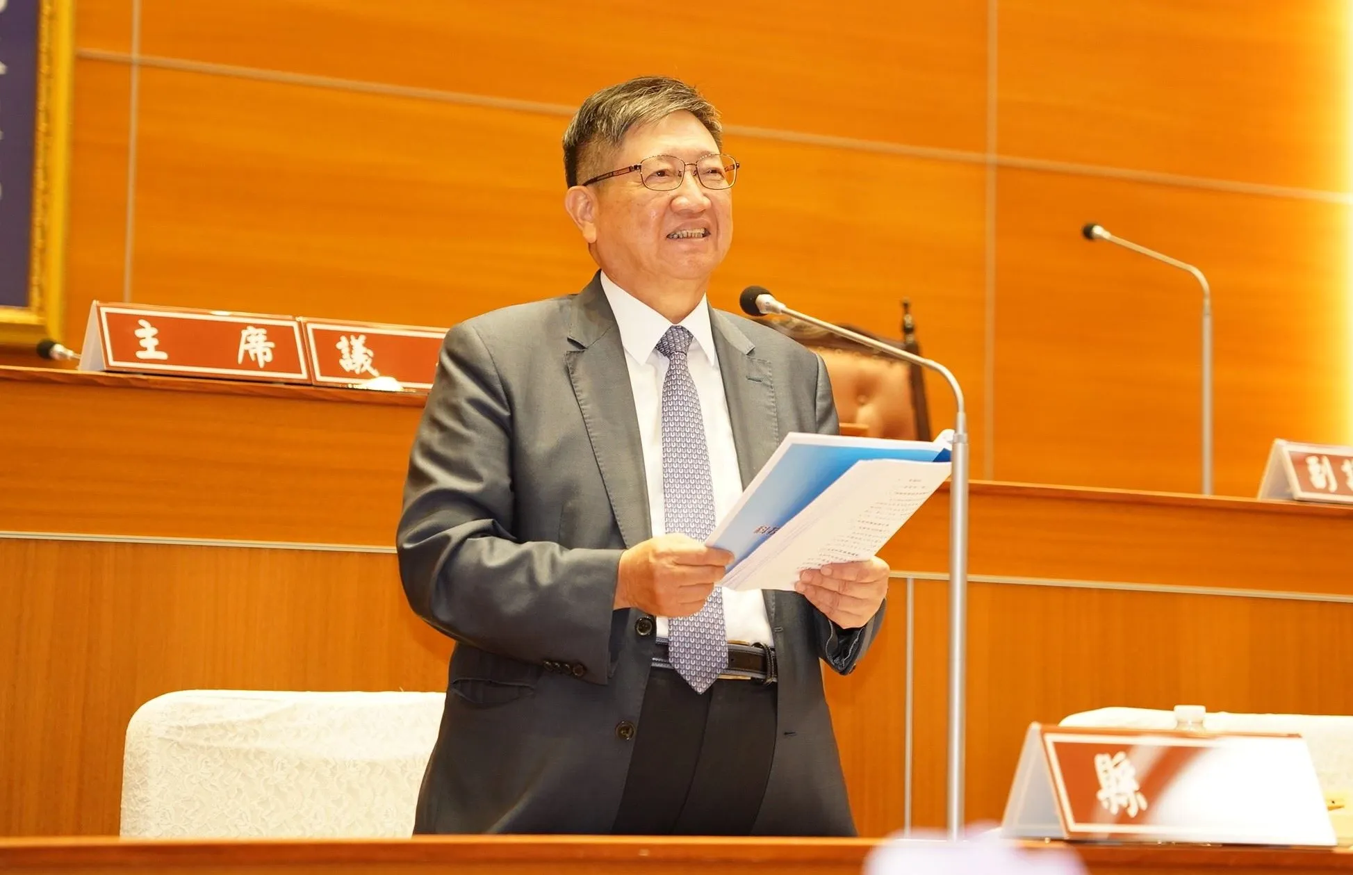 縣長楊文科強調，任內全力推動五支箭、十大交通建設，希望為新竹縣未來30年打下穩固根基。（圖／新竹縣政府提供）