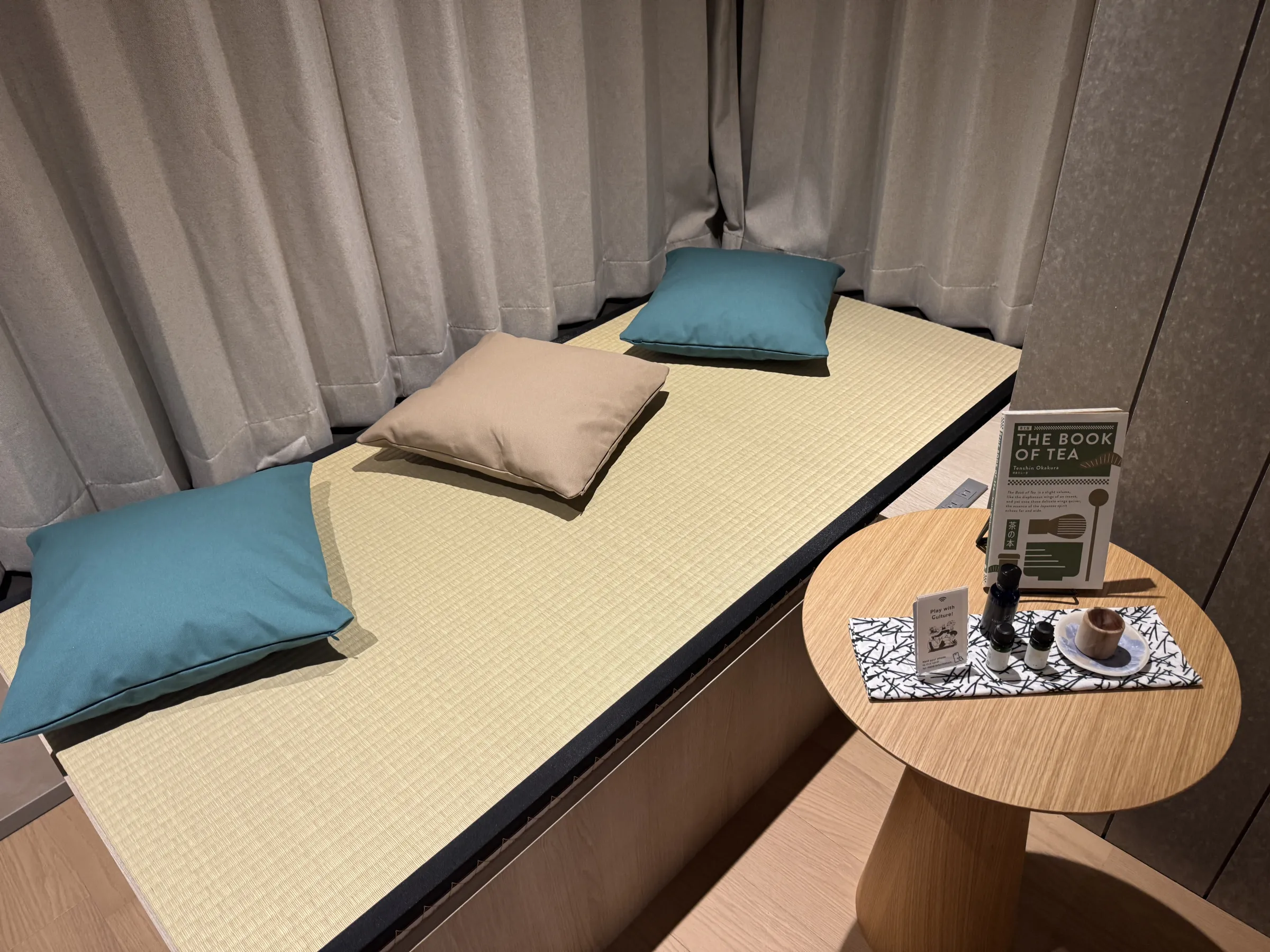 「SUMU Asakusa South」は蔦屋書店や地元店舗と連携し、詳細な選書や伝統工芸を取り入れた多彩なコンセプトルームの全貌を公開した。黃信維