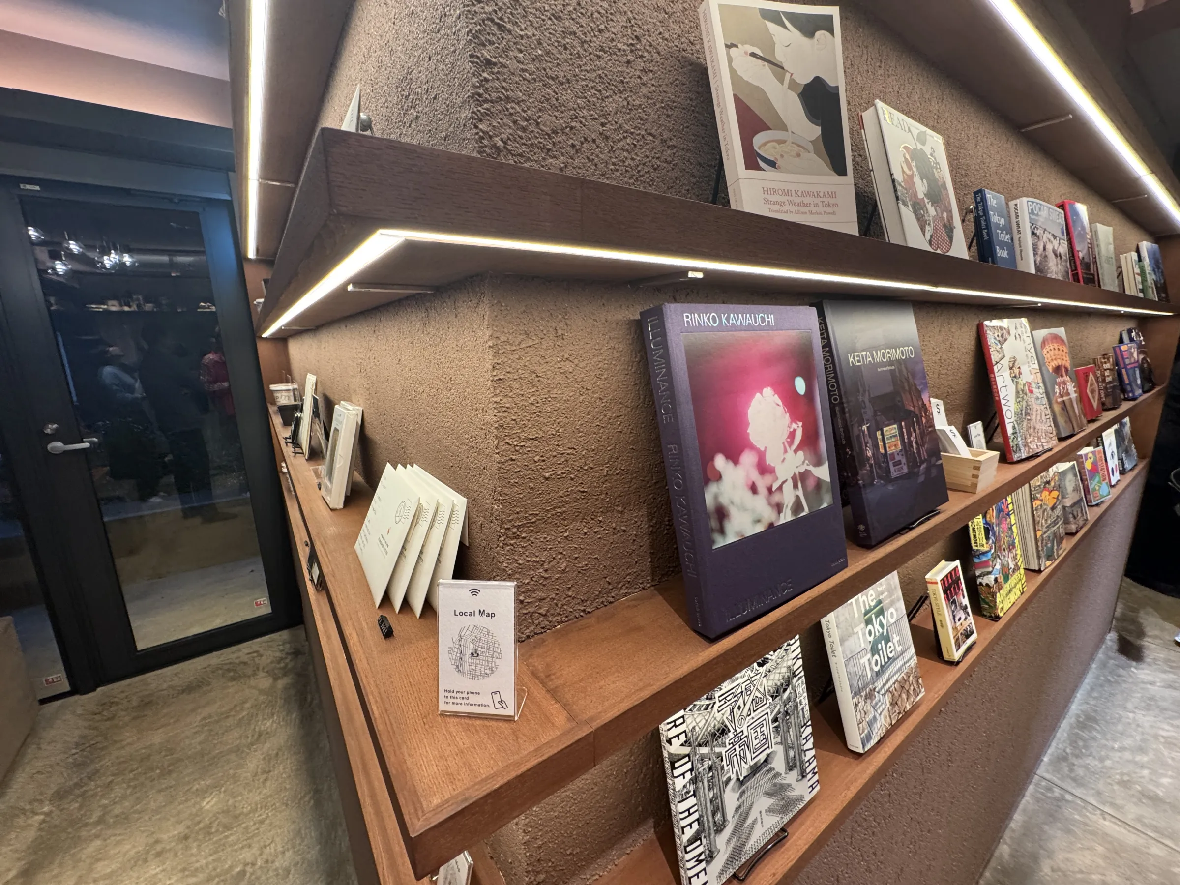 「SUMU Asakusa South」は蔦屋書店や地元店舗と連携し、詳細な選書や伝統工芸を取り入れた多彩なコンセプトルームの全貌を公開した。黃信維