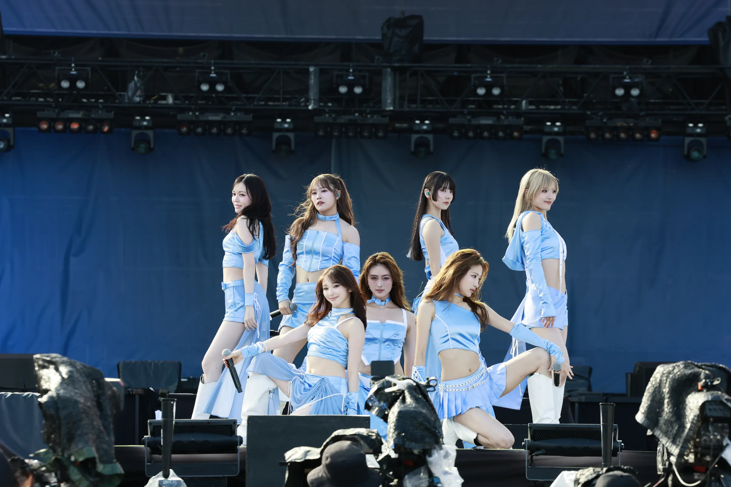 Girls²。エイベックス