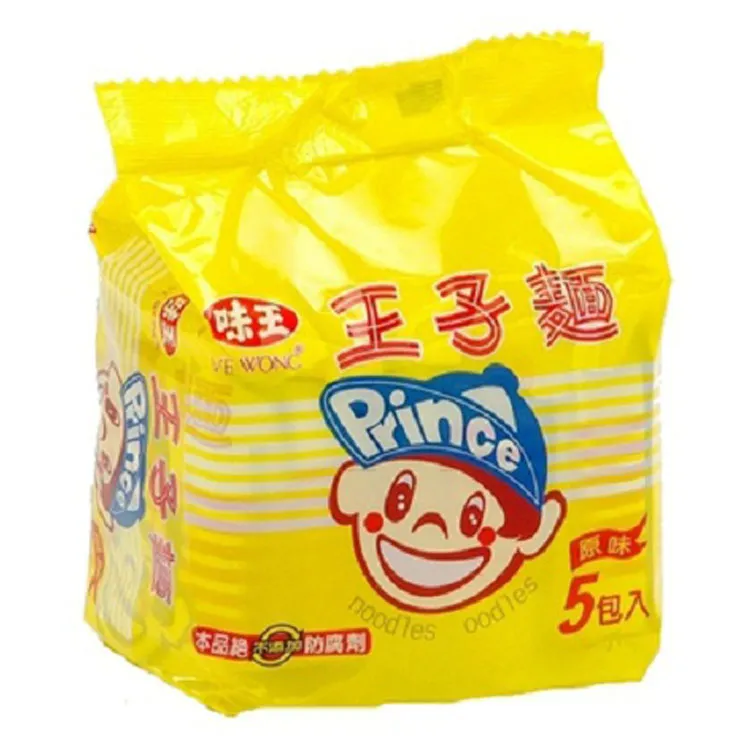 陪伴台灣人數十年的王子麵，包裝上戴著棒球帽的小男孩並非完全虛構，人物原型正是70年代童星王懷麟。（圖／翻攝自Threads）