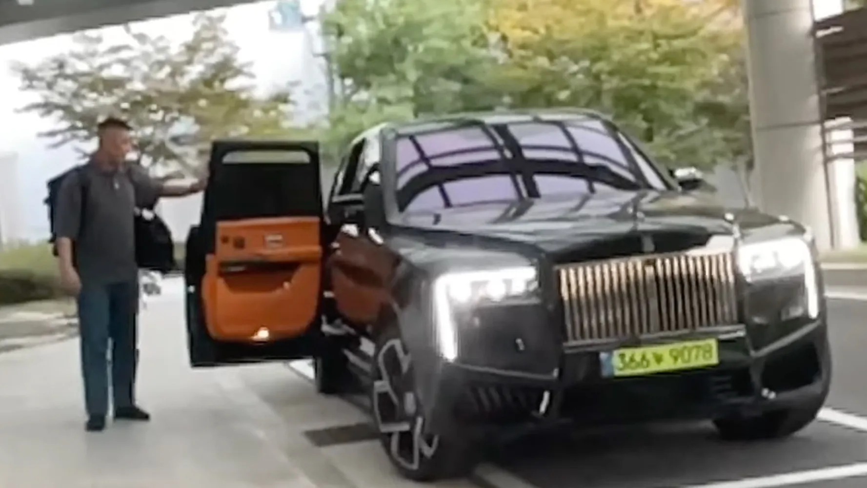 GD準備搭乘私人飛機前往台灣，太陽與大聲則安排搭乘大韓航空班機，三人將在台北會合。（圖／韓網直播）