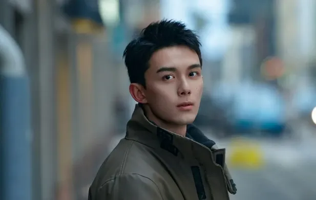 最帥現偶陸劇男主角第5名：吳磊《在暴雪時分》（圖／取自微博）